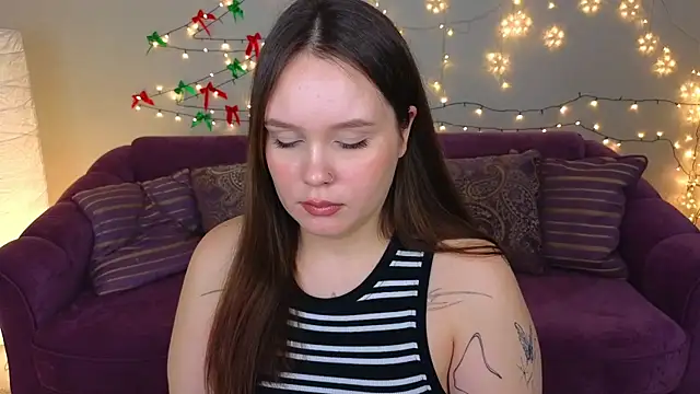 miki miki cutie  online show from 01-11-25, 07:38