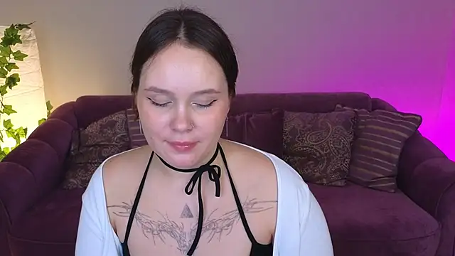 miki miki cutie  online show from 01-30-25, 11:13