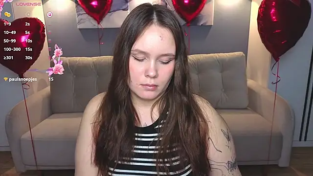 miki miki cutie  online show from 02-14-25, 11:09