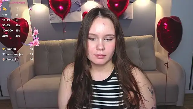 miki miki cutie  online show from 02-15-25, 02:15