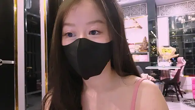 Snapshot of Martha_99 chatting on 01-16-25, 06:14 Martha 99 online show from 01-16-25, 06:14