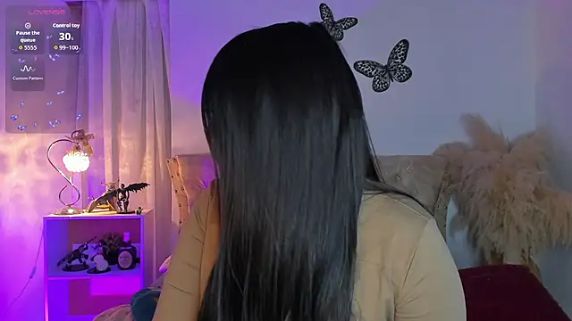 Sarahballiston  online show from 01-15-26, 01:43