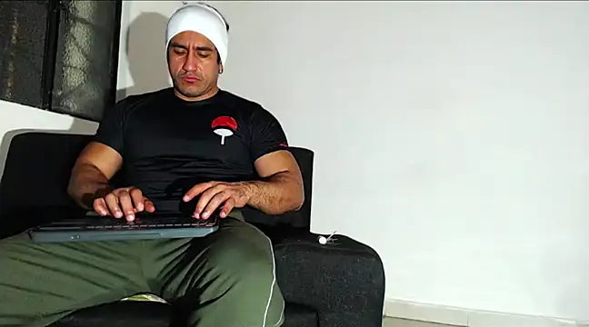 Snapshot of willian_m777 chatting on 12-30-24, 01:04 willian m777 online show from 12-30-24, 01:04