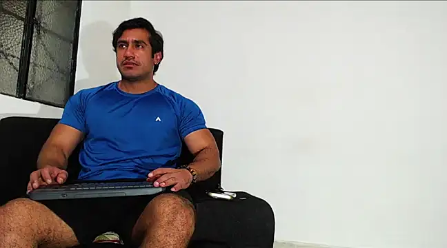 Snapshot of willian_m777 chatting on 01-01-25, 12:32 willian m777 online show from 01-01-25, 12:32