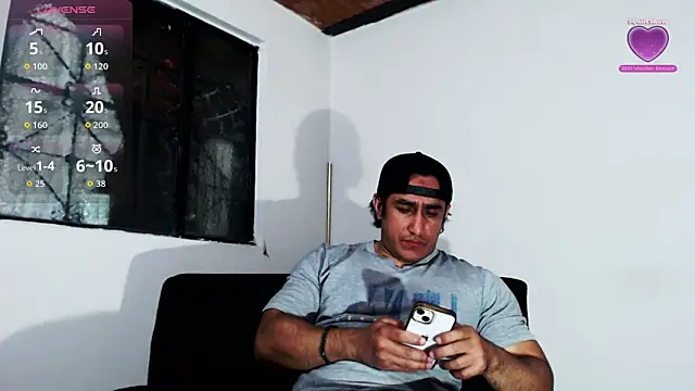 Snapshot of willian_m777 chatting on 05-13-26, 03:48 willian m777 online show from 05-13-26, 03:48