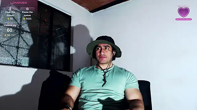 Snapshot of willian_m777 chatting on 05-21-26, 04:52 willian m777 online show from 05-21-26, 04:52