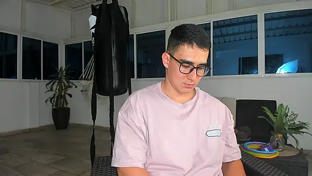 owengray2n online show from 12-22-24, 01:34