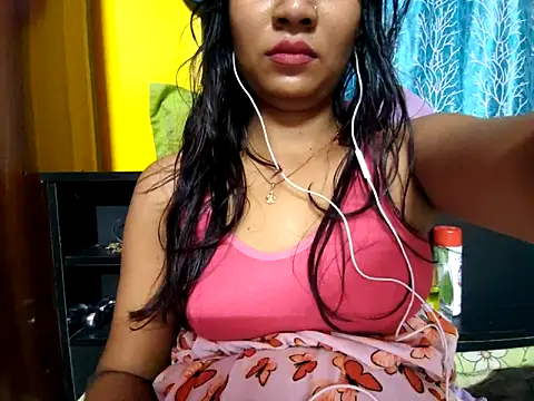 Snapshot of cutesoma2 chatting on 05-28-26, 10:07 cutesoma2 online show from 05-28-26, 10:07