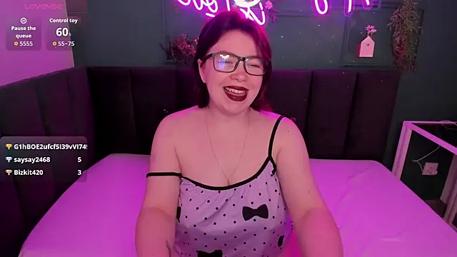 Emily Amorre online show from 07-14-26, 02:05