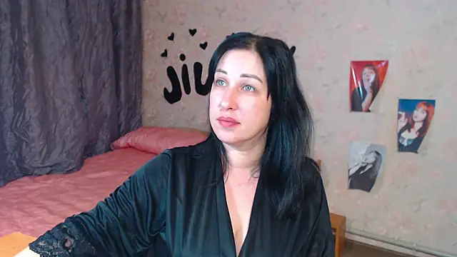 JillStevens online show from 10-14-25, 03:18