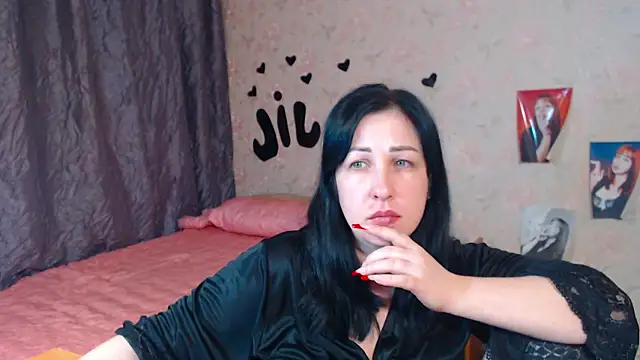 JillStevens online show from 11-19-25, 01:16