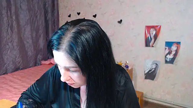 JillStevens online show from 11-22-25, 04:33