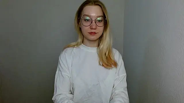 cindi hot online show from 03-17-25, 08:29