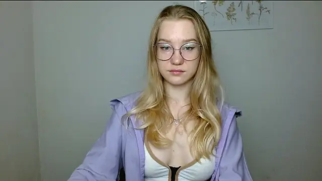 cindi hot online show from 10-08-25, 09:40