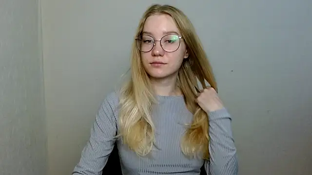 cindi hot online show from 11-11-25, 08:47