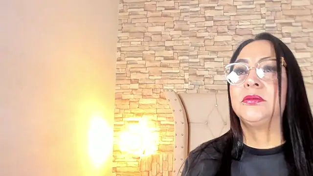 Snapshot of Gina_Myers chatting on 09-20-25, 12:28 Gina Myers online show from 09-20-25, 12:28