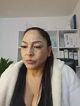 Gina Myers online show from 05-16-26, 03:36
