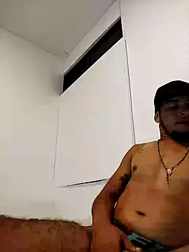 Snapshot of sexylatino22 chatting on 12-15-24, 06:29 sexylatino22 online show from 12-15-24, 06:29