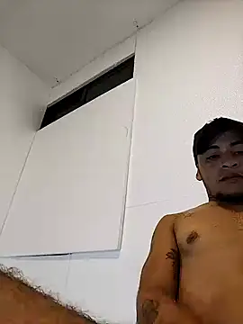Snapshot of sexylatino22 chatting on 01-11-25, 03:23 sexylatino22 online show from 01-11-25, 03:23