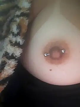 AmandaS2k online show from 05-12-26, 07:27
