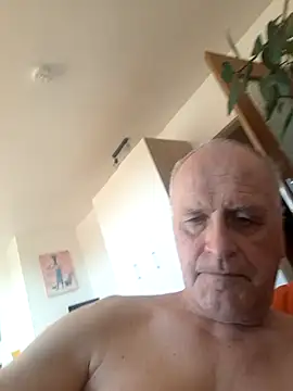 Milkasahne64 online show from 11-07-25, 11:32