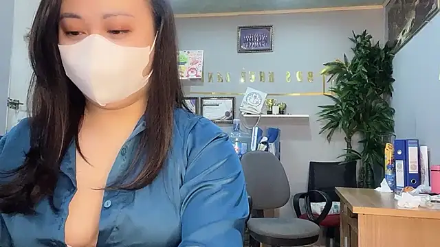 Bamboo Swetie online show from 12-14-24, 02:21