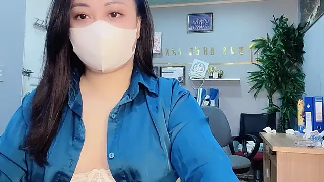 Bamboo Swetie online show from 12-20-24, 01:25