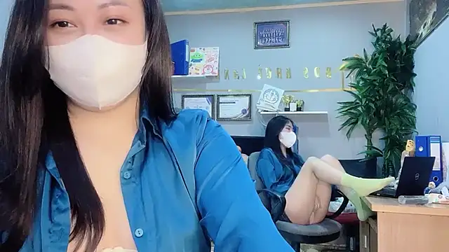 Bamboo Swetie online show from 12-20-24, 04:31