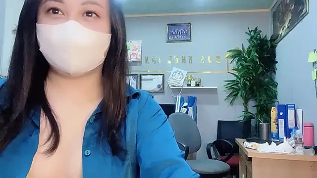 Bamboo Swetie online show from 12-26-24, 02:37