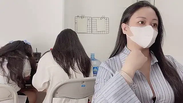 Bamboo Swetie online show from 10-12-25, 01:54