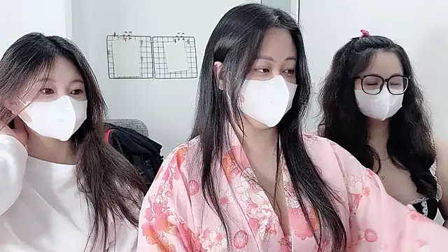 Snapshot of Bamboo_Swetie chatting on 01-06-26, 02:21 Bamboo Swetie online show from 01-06-26, 02:21