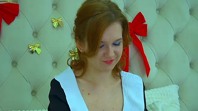 Snapshot of LessySmith chatting on 12-29-24, 06:45 LessySmith online show from 12-29-24, 06:45