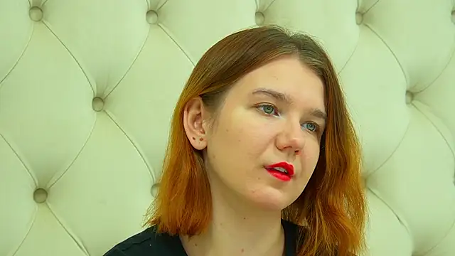 LessySmith online show from 11-09-25, 04:16