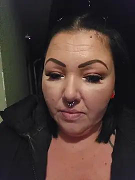 -BonnieBlack- online show from 12-14-25, 02:17