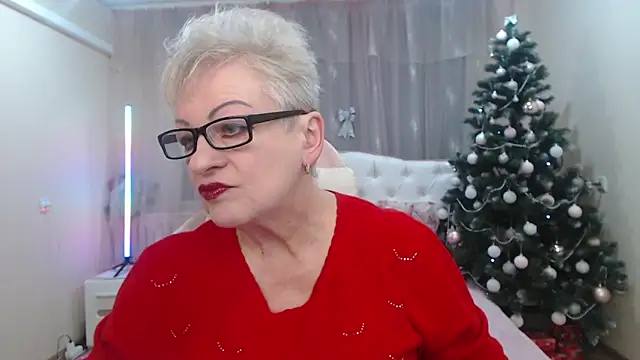 Snapshot of KayleSmoll chatting on 01-13-26, 07:41 KayleSmoll online show from 01-13-26, 07:41