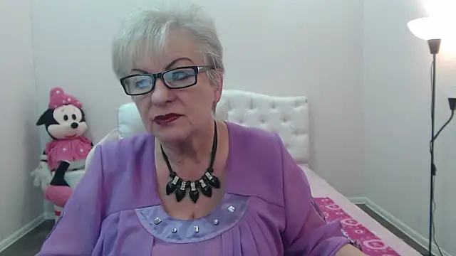 KayleSmoll online show from 07-26-26, 06:59