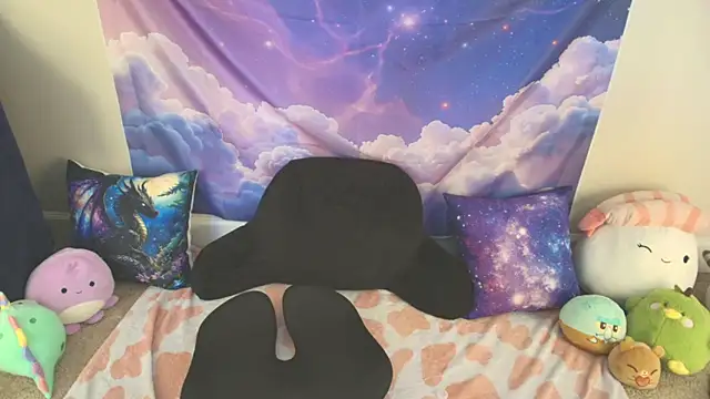 MilkyBunny online show from 04-10-26, 05:17