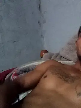 josevazk37 online show from 07-10-26, 06:21
