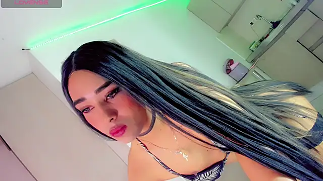 Anthonela Mazaro online show from 02-11-25, 07:54