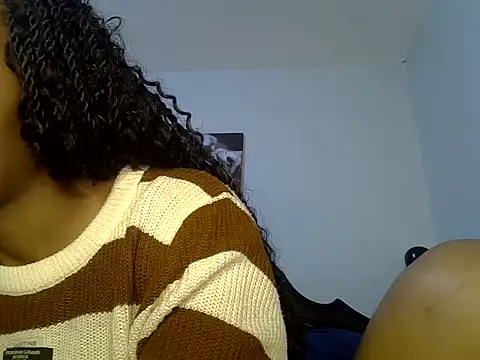 Snapshot of cute-alexis chatting on 05-29-26, 05:49 cute-alexis online show from 05-29-26, 05:49