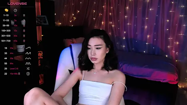 Snapshot of sensualily chatting on 12-26-24, 09:37 sensualily online show from 12-26-24, 09:37