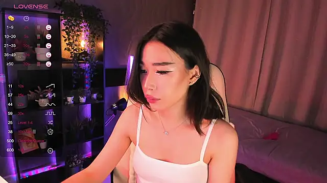 Snapshot of sensualily chatting on 11-22-25, 03:44 sensualily online show from 11-22-25, 03:44