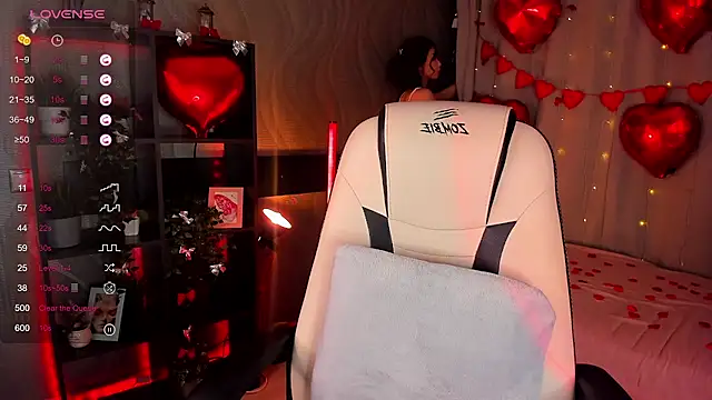 Snapshot of sensualily chatting on 02-13-26, 03:52 sensualily online show from 02-13-26, 03:52