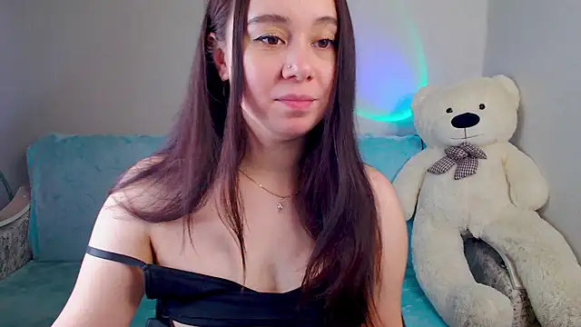 Snapshot of AlinaWett chatting on 01-15-25, 02:06 AlinaWett online show from 01-15-25, 02:06