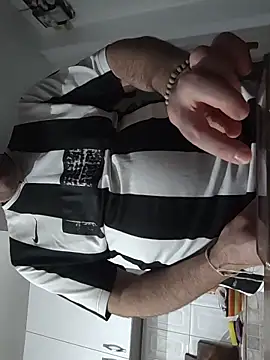 Snapshot of Maryo0001 chatting on 11-10-25, 11:48 Maryo0001 online show from 11-10-25, 11:48