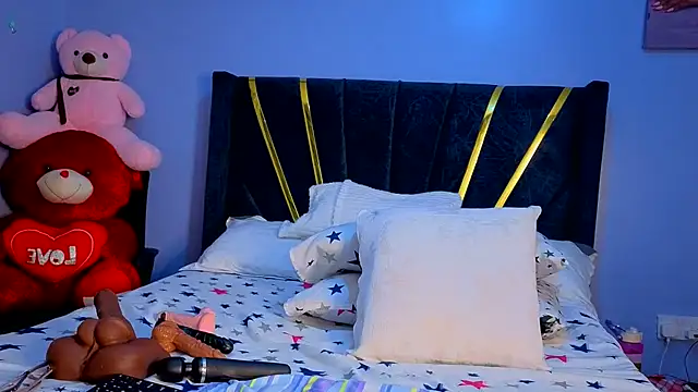 Cherriikenzie online show from 04-08-26, 03:28