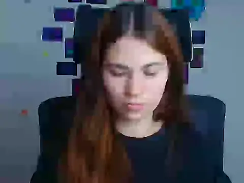 Loon Amore online show from 11-24-25, 06:35