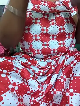 Snapshot of Priya-89 chatting on 12-18-25, 01:55 Priya-89 online show from 12-18-25, 01:55