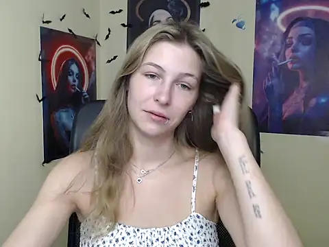 StrangerGi online show from 07-02-26, 06:19