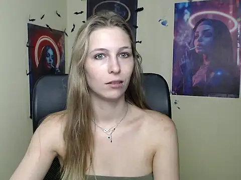 StrangerGi online show from 07-08-26, 05:45